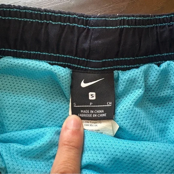 Nike Turquoise Men’s Swim Trunks - Picture 4 of 11